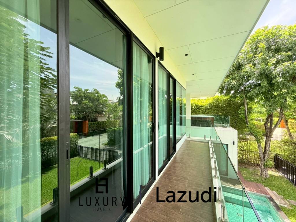 Spacious 2-Storey Villa with Rooftop Jacuzzi, 3 bed, 3 bath