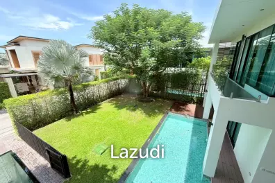 Spacious 2-Storey Villa with Rooftop Jacuzzi, 3 bed, 3 bath