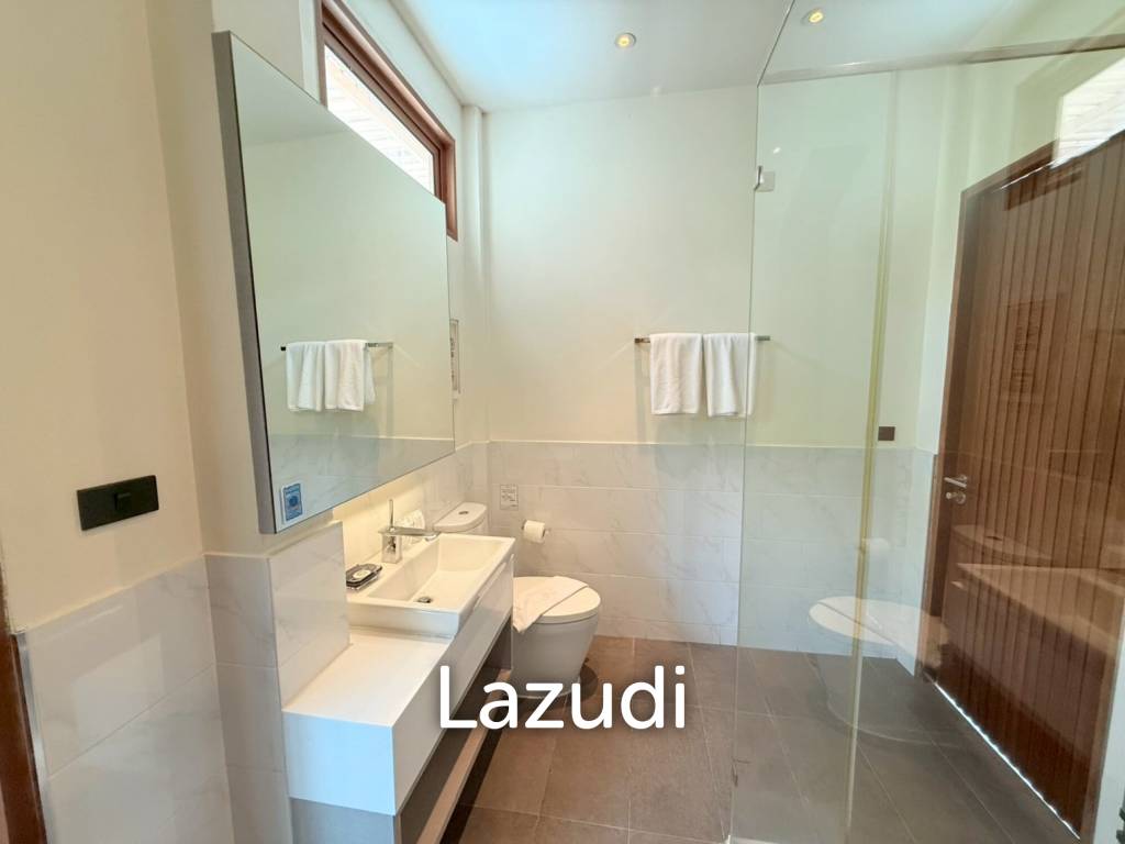 Two stories villa in It'z Time. 3 bed, 3 bath.