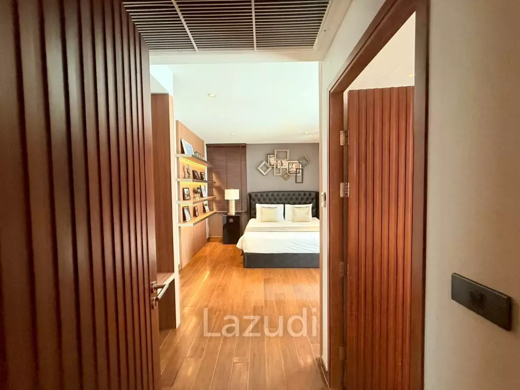 Two stories villa in It'z Time. 3 bed, 3 bath.
