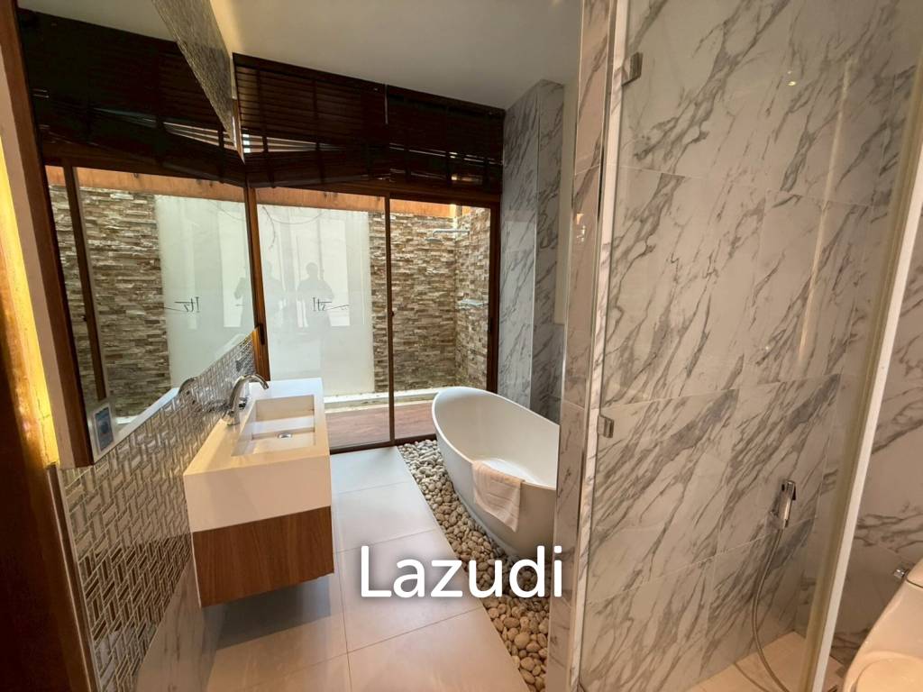Two stories villa in It'z Time. 3 bed, 3 bath.