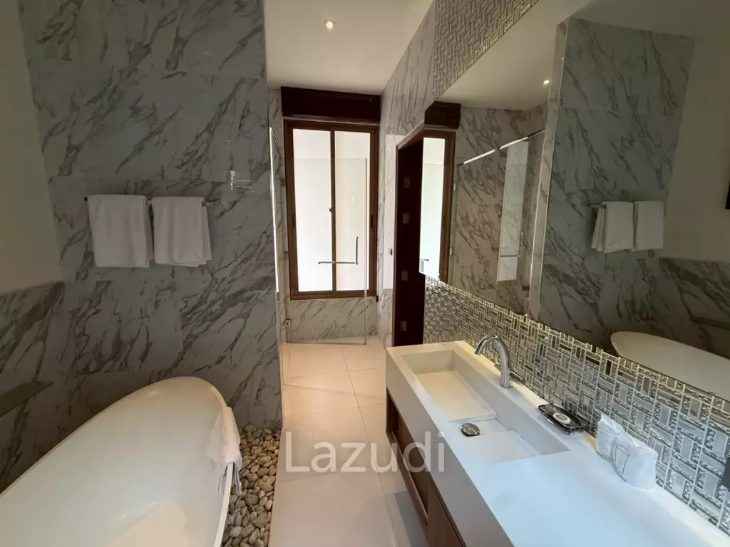 Two stories villa in It'z Time. 3 bed, 3 bath.