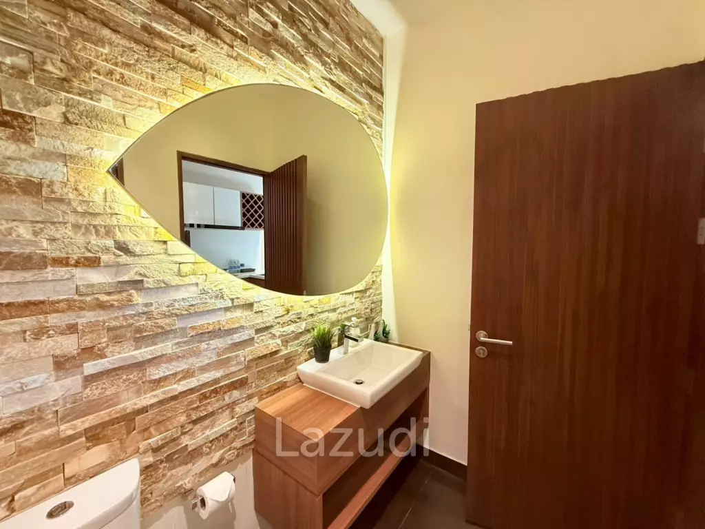 Two stories villa in It'z Time. 3 bed, 3 bath.
