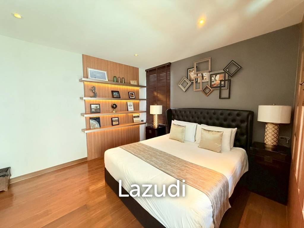 Two stories villa in It'z Time. 3 bed, 3 bath.