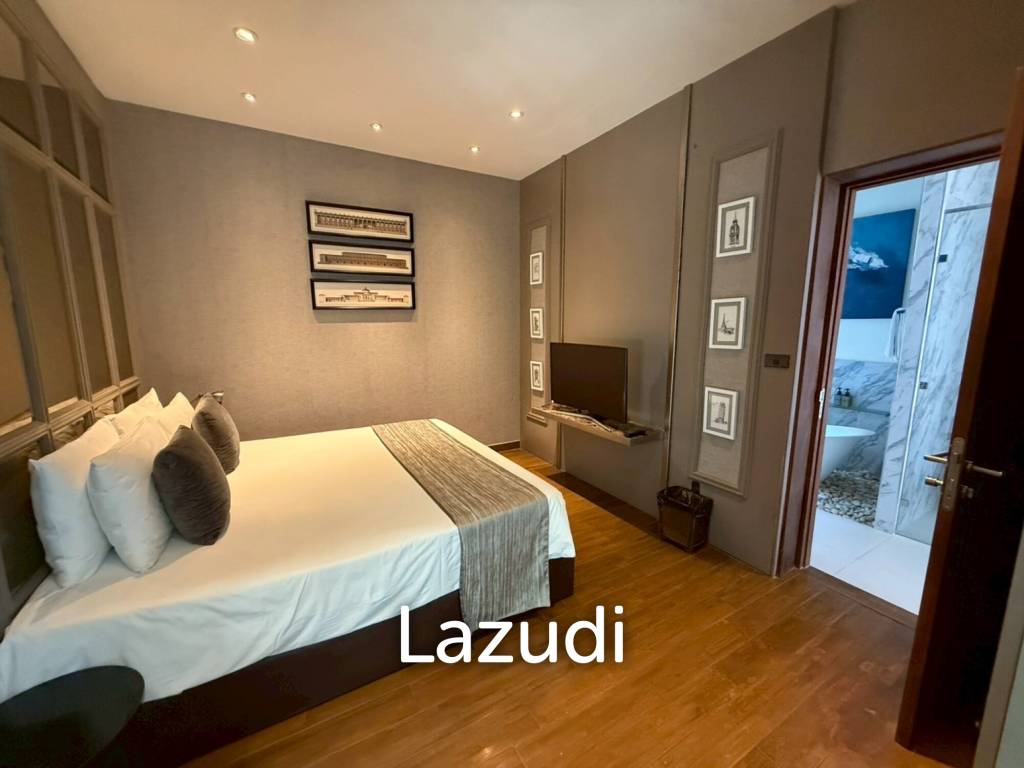 Two stories villa in It'z Time. 3 bed, 3 bath.