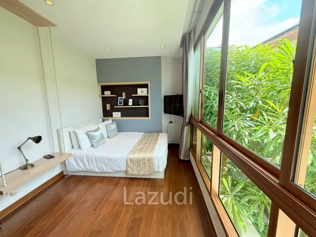 Two stories villa in It'z Time. 3 bed, 3 bath.