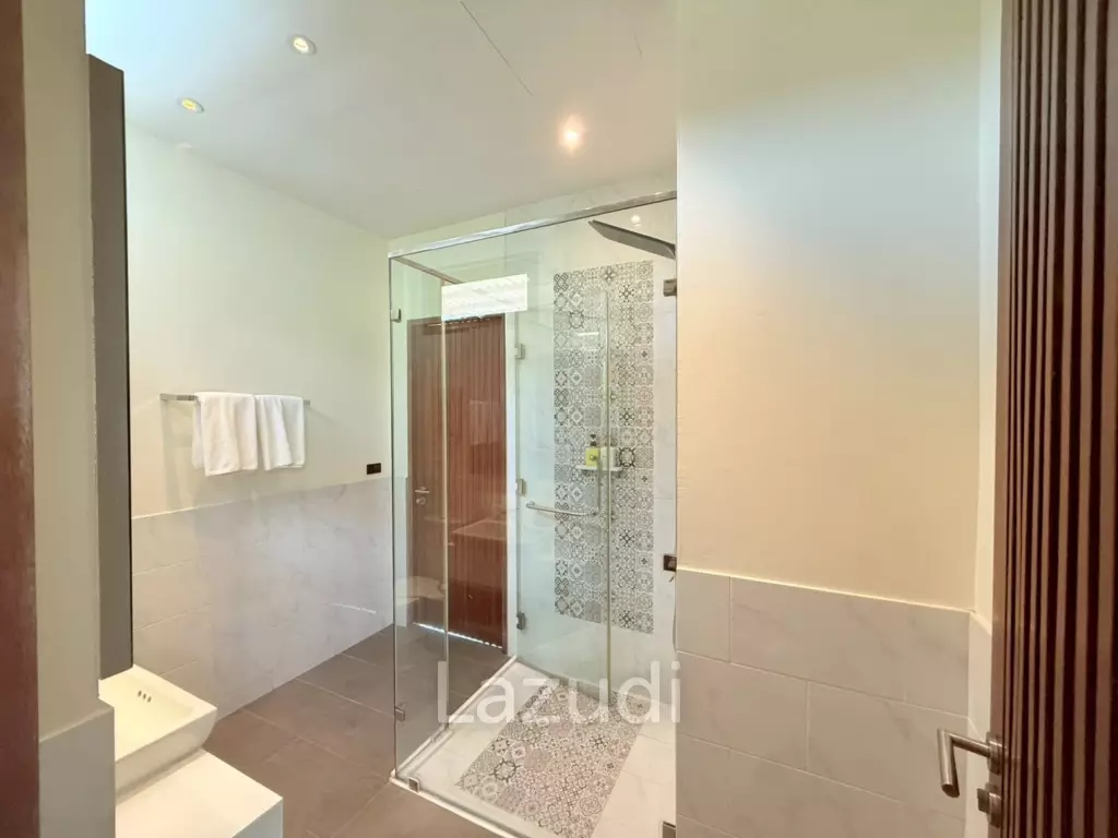 Two stories villa in It'z Time. 3 bed, 3 bath.