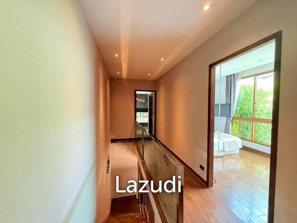 Two stories villa in It'z Time. 3 bed, 3 bath.
