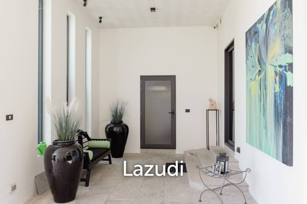 MODERN LUXURY POOL VILLA IN LA LUA RESORT : 2 storey villa with great views