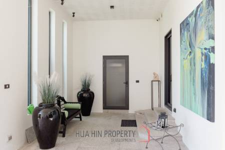 MODERN LUXURY POOL VILLA IN LA LUA RESORT : 2 storey villa with great views