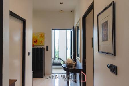 MODERN LUXURY POOL VILLA IN LA LUA RESORT : 2 storey villa with great views