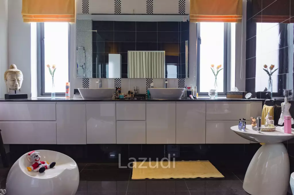 MODERN LUXURY POOL VILLA IN LA LUA RESORT : 2 storey villa with great views