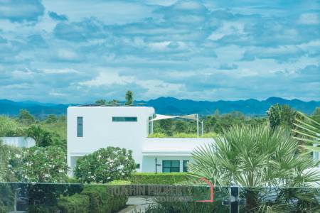 MODERN LUXURY POOL VILLA IN LA LUA RESORT : 2 storey villa with great views