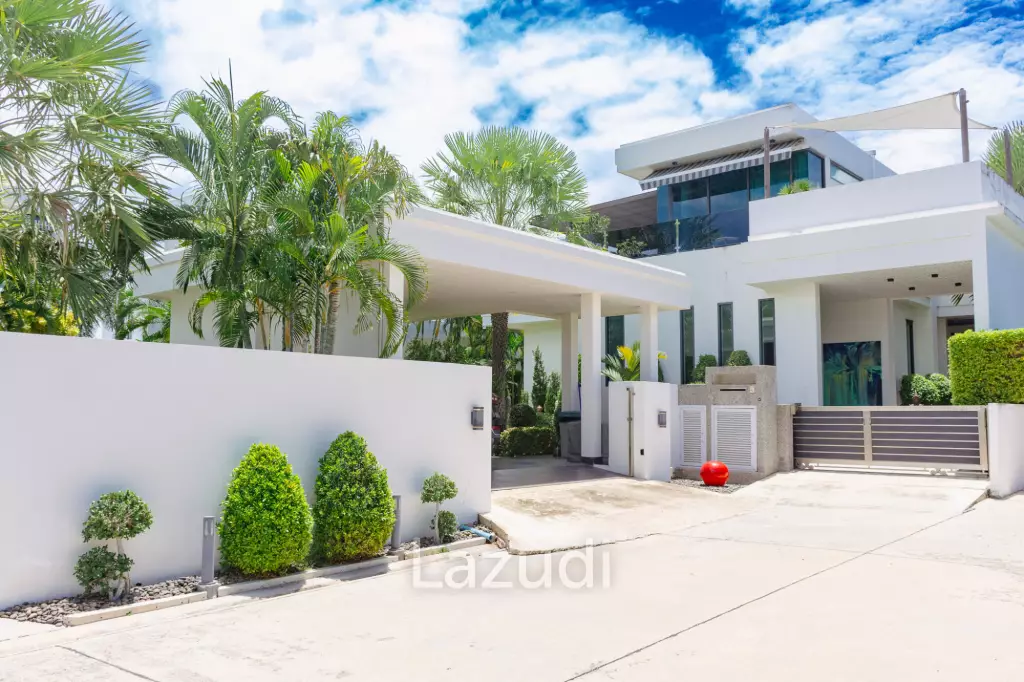MODERN LUXURY POOL VILLA IN LA LUA RESORT : 2 storey villa with great views