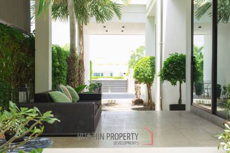 MODERN LUXURY POOL VILLA IN LA LUA RESORT : 2 storey villa with great views