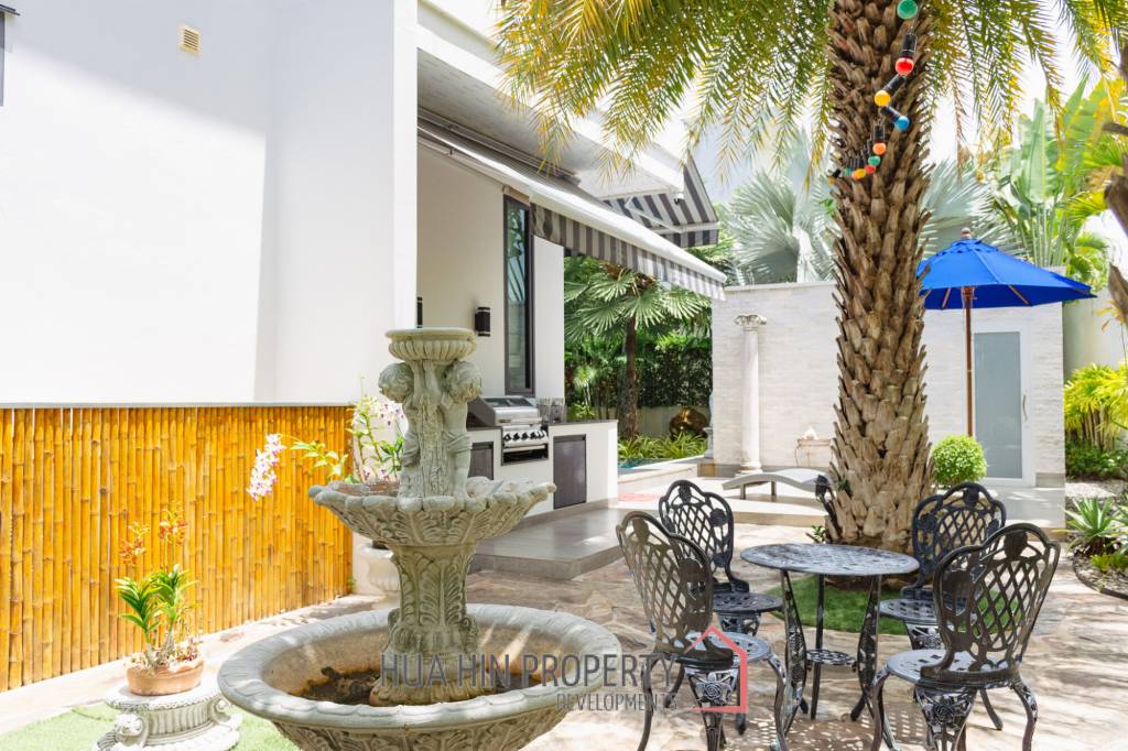 MODERN LUXURY POOL VILLA IN LA LUA RESORT : 2 storey villa with great views