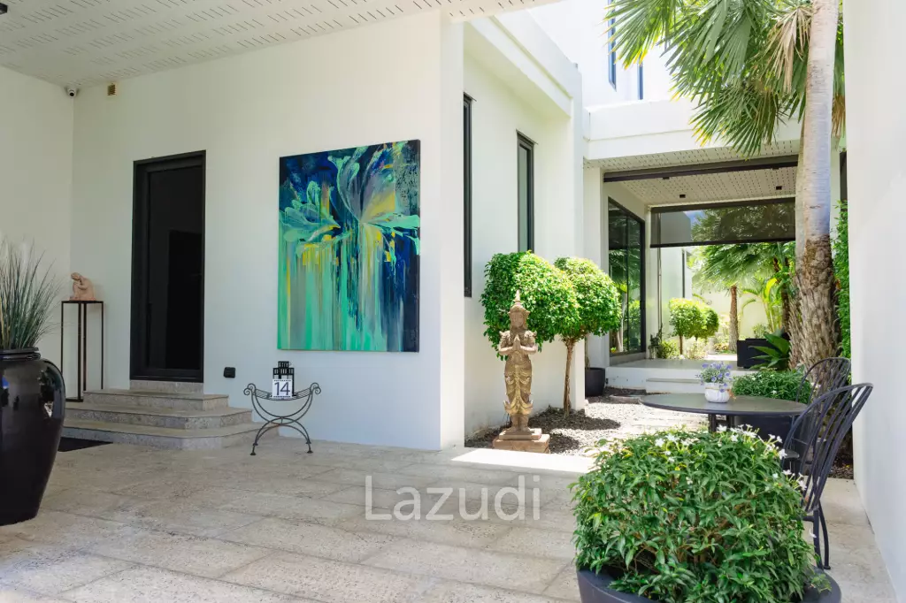 MODERN LUXURY POOL VILLA IN LA LUA RESORT : 2 storey villa with great views