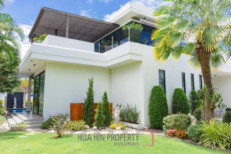 MODERN LUXURY POOL VILLA IN LA LUA RESORT : 2 storey villa with great views