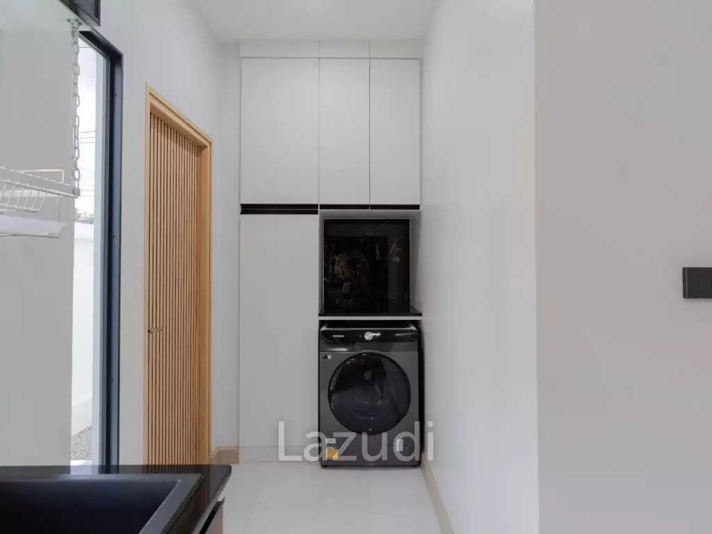 4 Bedroom Modern Luxurious House For Sale in Ban Thawai.