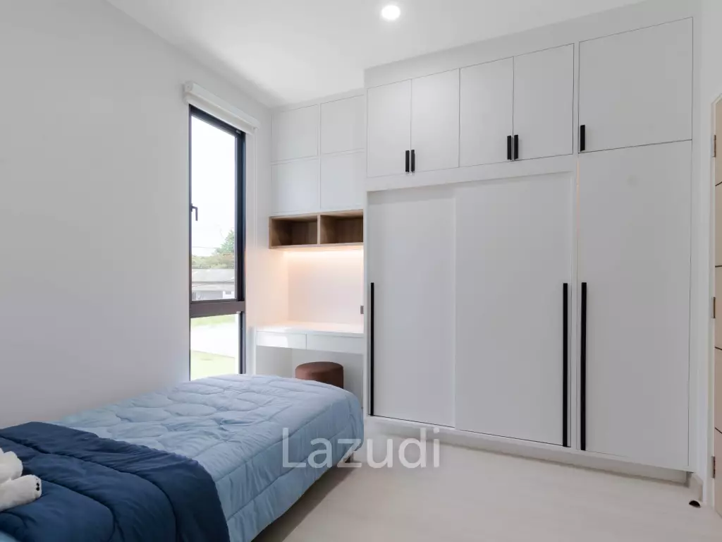 4 Bedroom Modern Luxurious House For Sale in Ban Thawai.
