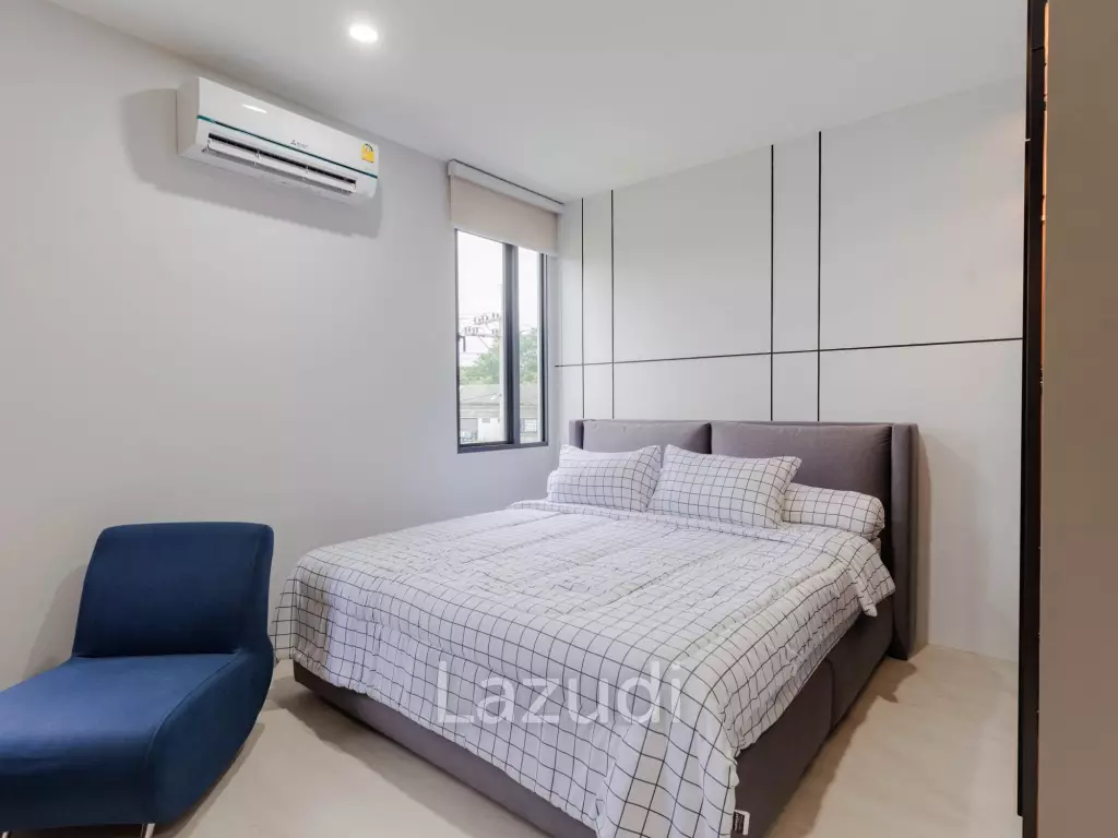 4 Bedroom Modern Luxurious House For Sale in Ban Thawai.