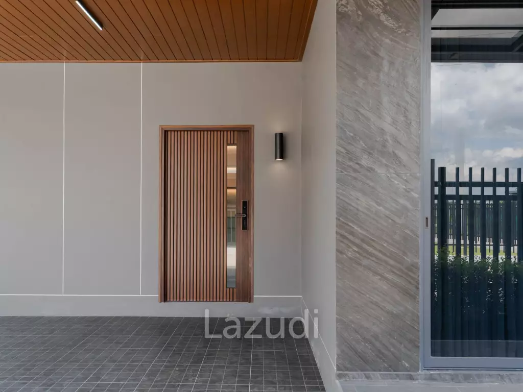 4 Bedroom Modern Luxurious House For Sale in Ban Thawai.