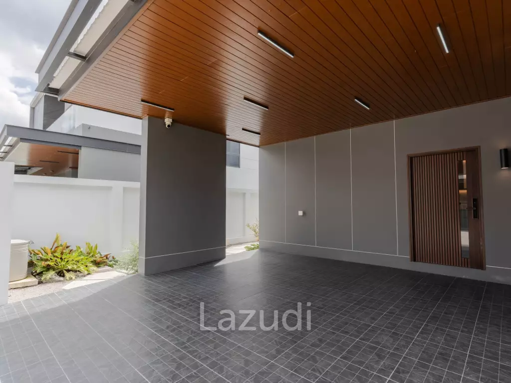 4 Bedroom Modern Luxurious House For Sale in Ban Thawai.