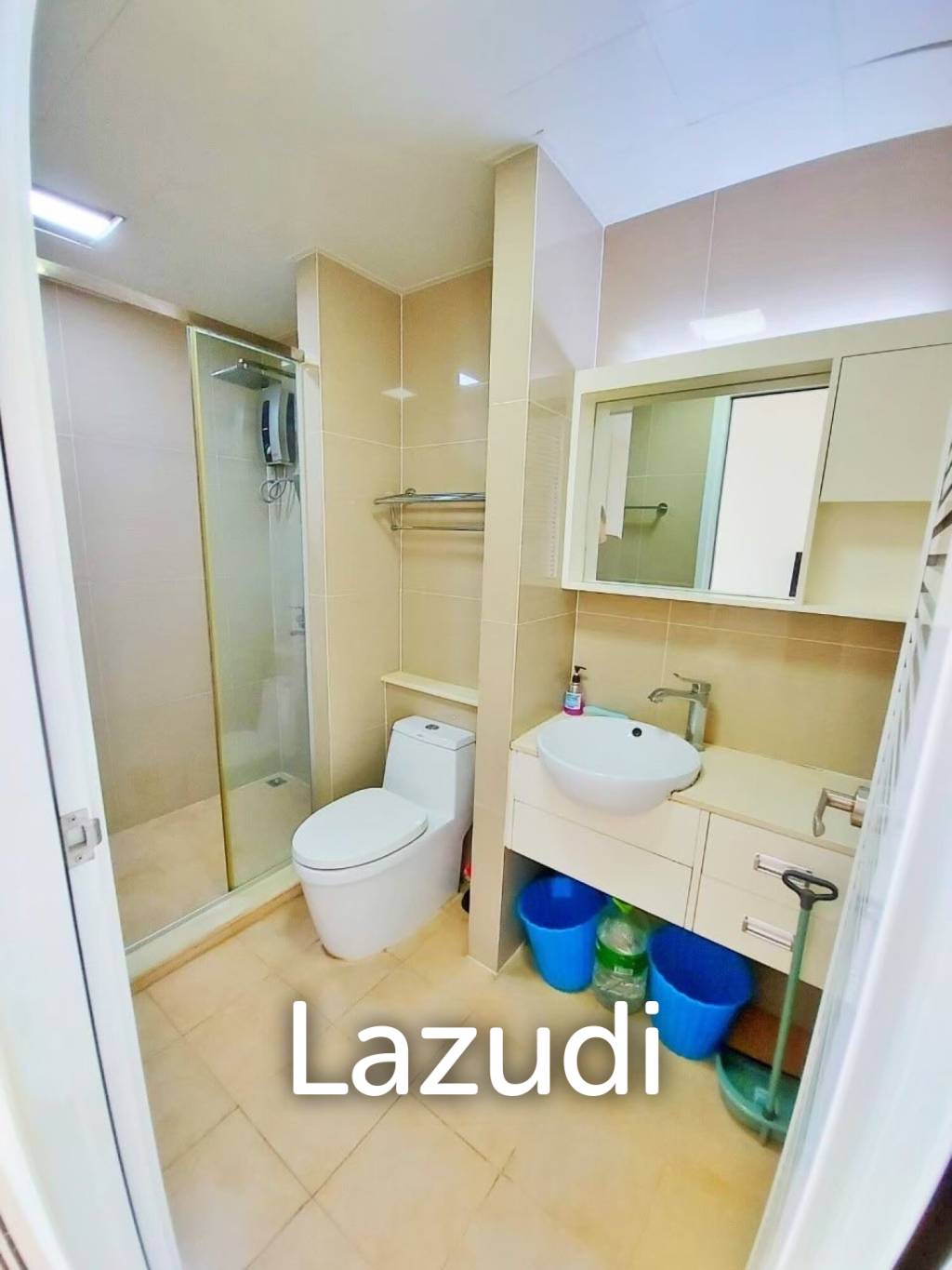 2 Bedroom  1 Bathroom 56 SQ.M TC Green Rama 9