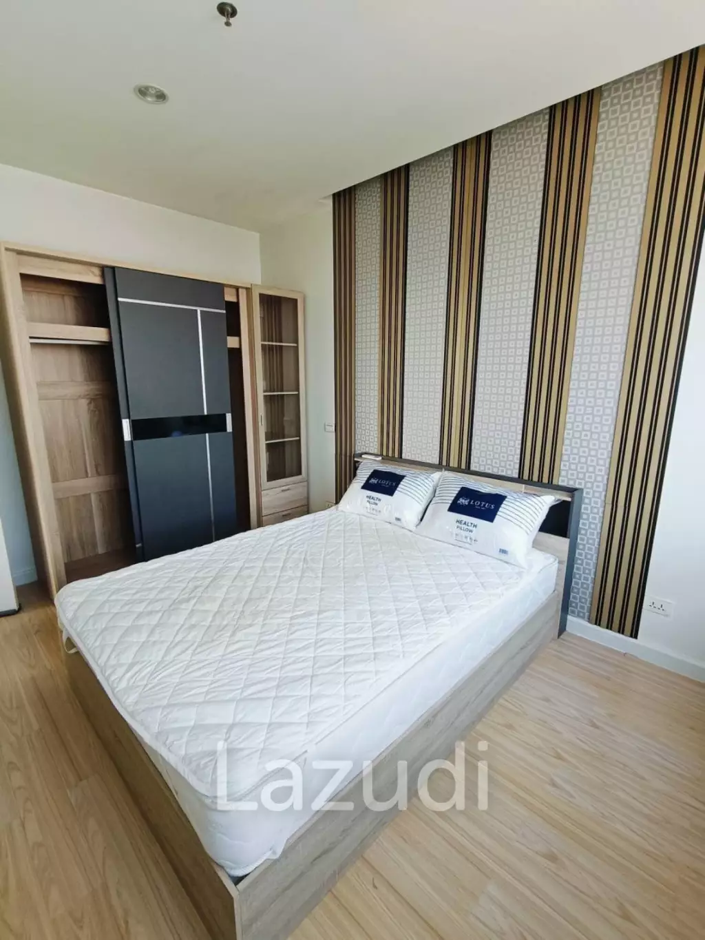 2 Bedroom  1 Bathroom 56 SQ.M TC Green Rama 9