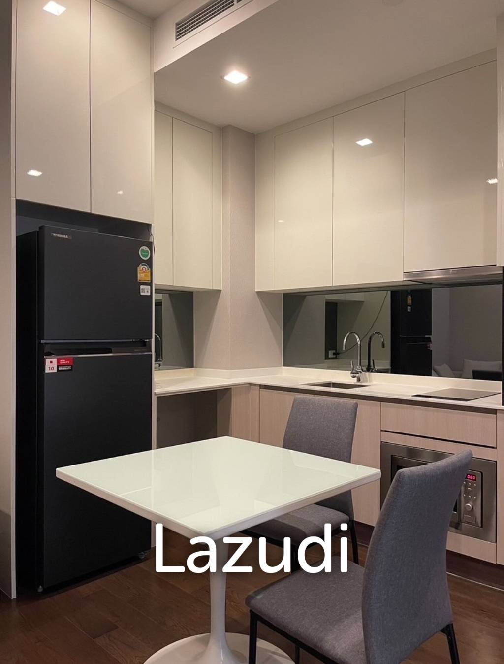 1 Bedroom  1 Bathroom 37 SQ.M  at Q Asoke