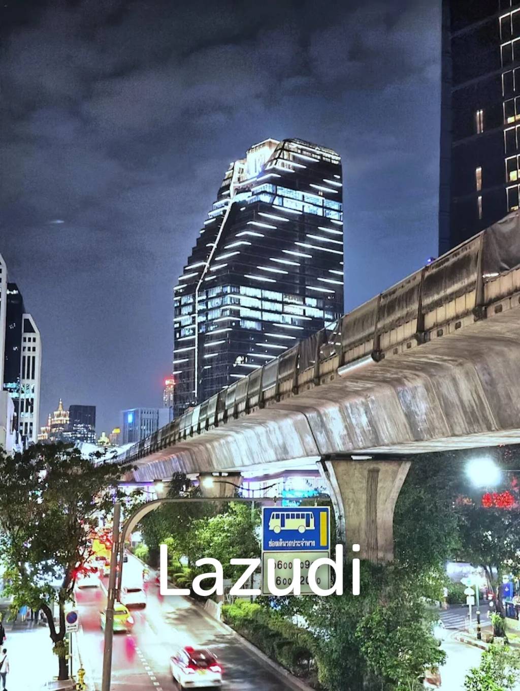 Nana Sukhumvit Soi 7 100SQM Retail Space Ground Floor of Office Building