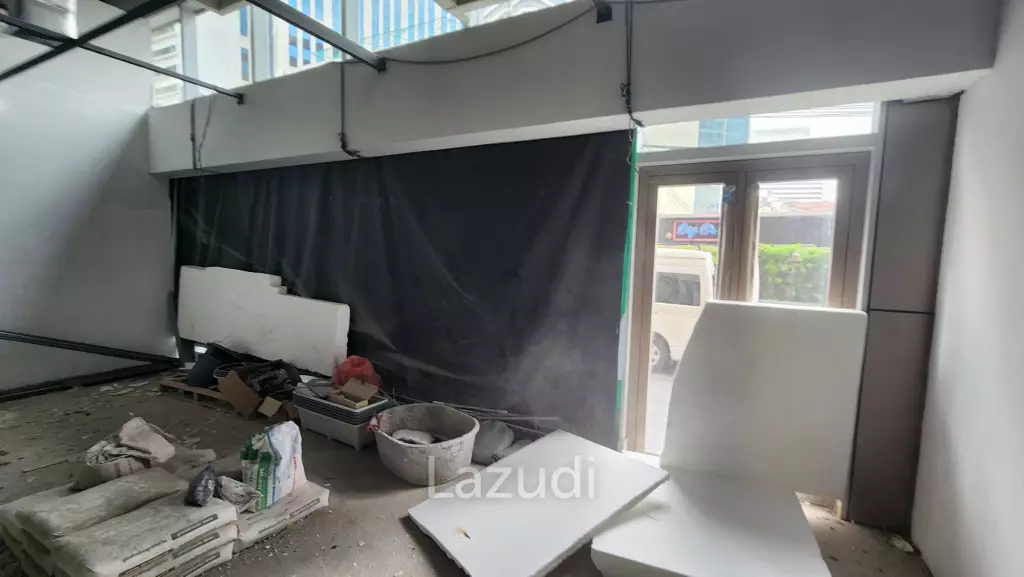 Nana Sukhumvit Soi 7 100SQM Retail Space Ground Floor of Office Building