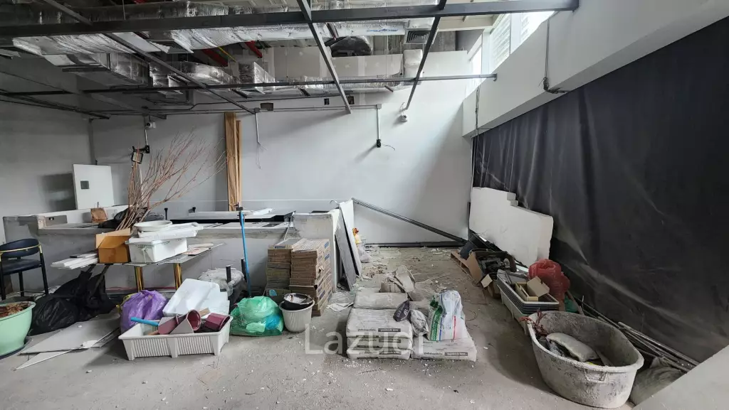 Nana Sukhumvit Soi 7 100SQM Retail Space Ground Floor of Office Building