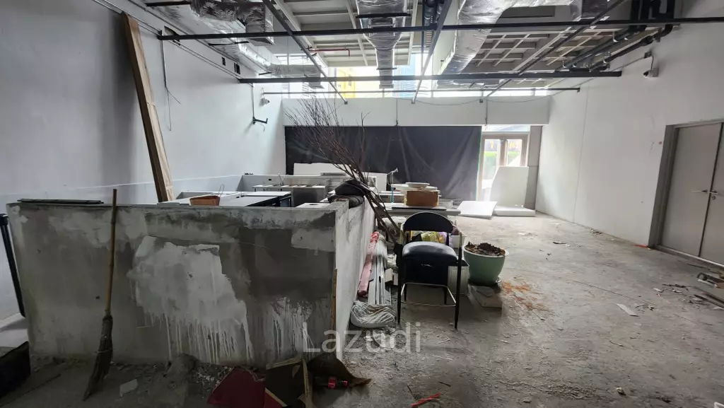 Nana Sukhumvit Soi 7 100SQM Retail Space Ground Floor of Office Building
