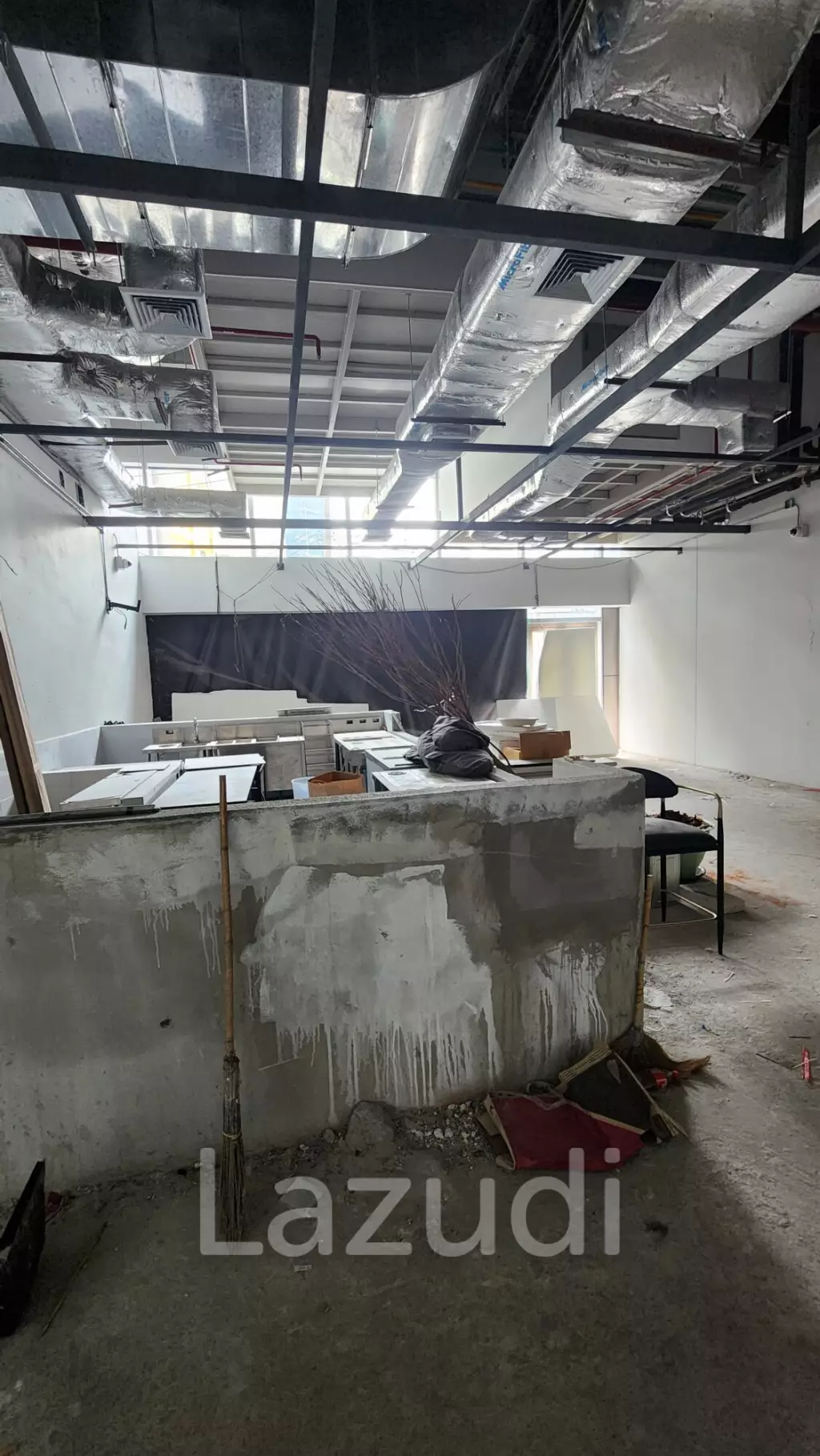 Nana Sukhumvit Soi 7 100SQM Retail Space Ground Floor of Office Building
