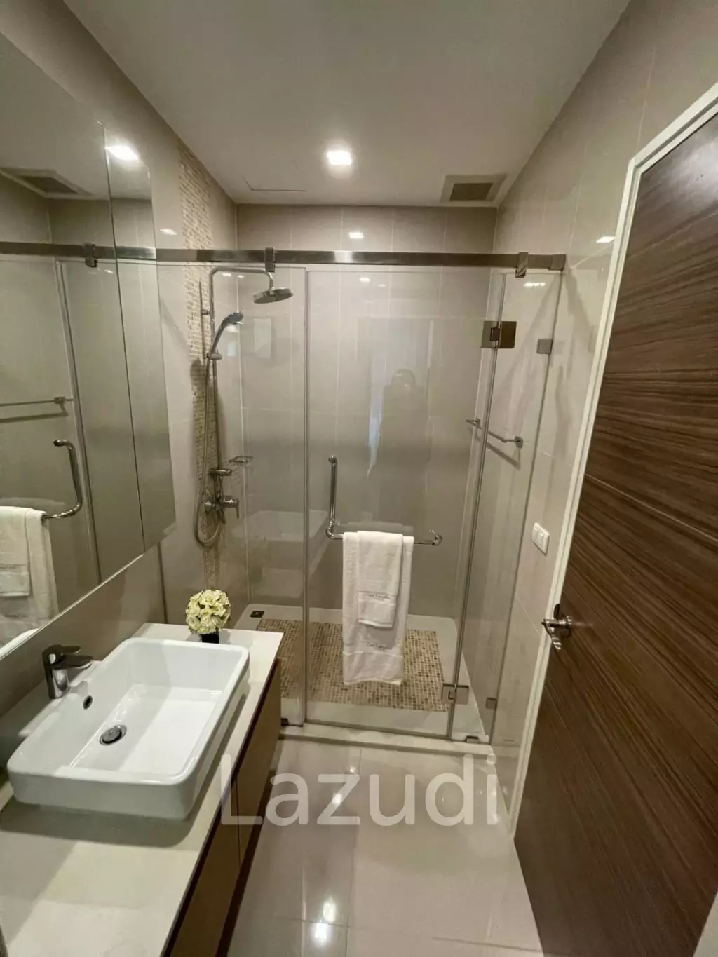 Modern 1-Bedroom Condo in Q Asoke Bangkok