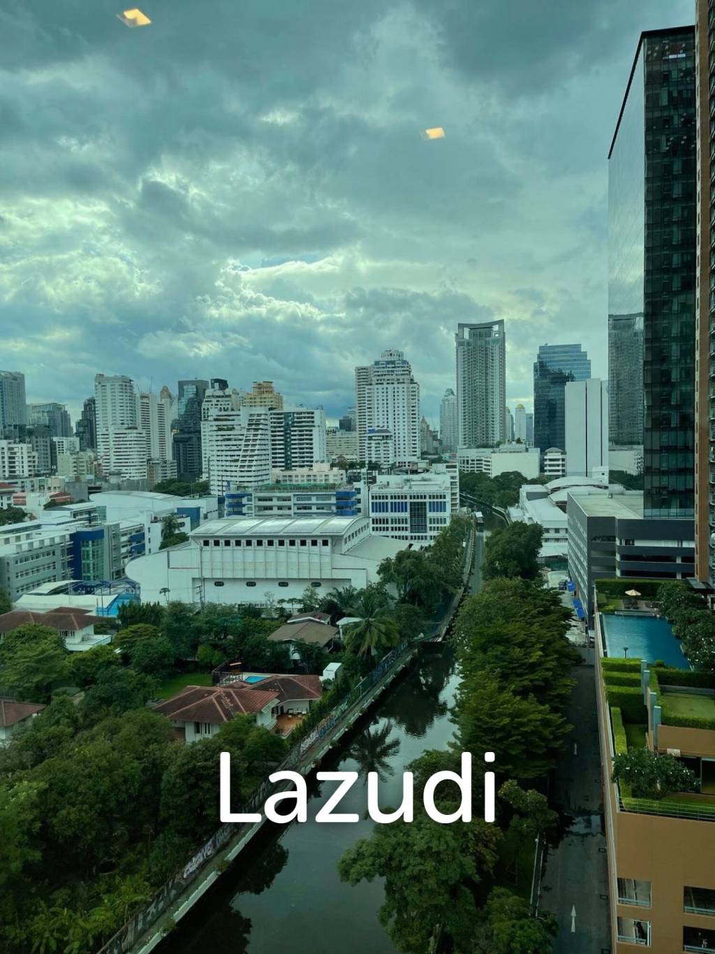 Modern 1-Bedroom Condo in Q Asoke Bangkok
