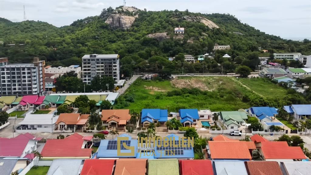 Soi Hua Hin 94: Pool Villa mit 4 Schlafzimmern und Bergblick