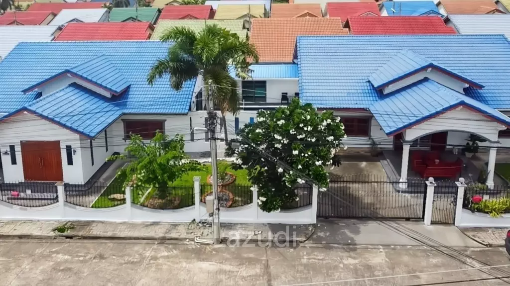 4 Bedroom Villa with Mountain View and Private Pool in Soi Hua Hin 94