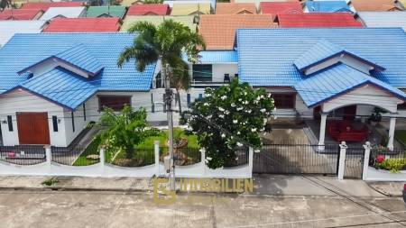 Soi Hua Hin 94: Pool Villa mit 4 Schlafzimmern und Bergblick