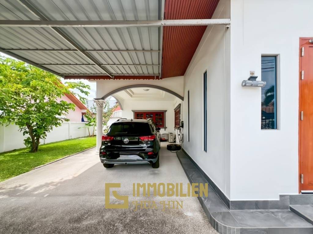 Soi Hua Hin 94: Pool Villa mit 4 Schlafzimmern und Bergblick