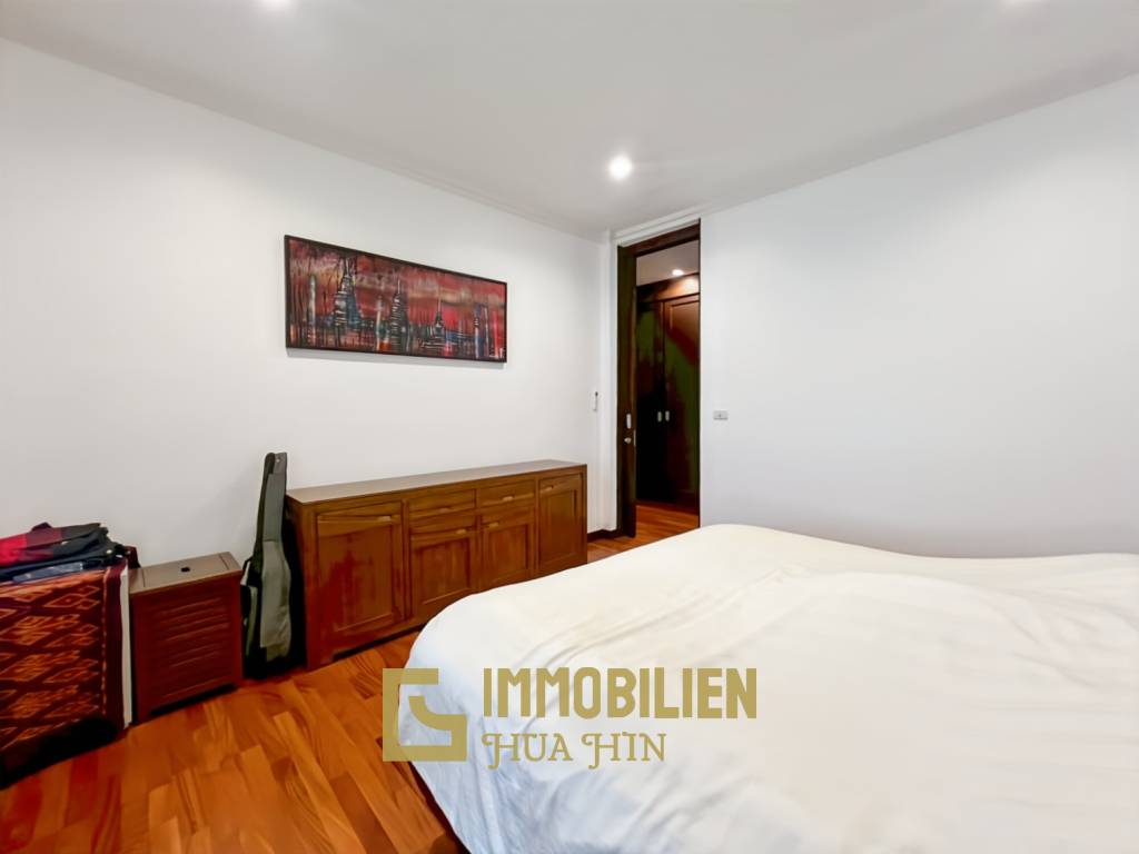 Soi Hua Hin 94: Pool Villa mit 4 Schlafzimmern und Bergblick