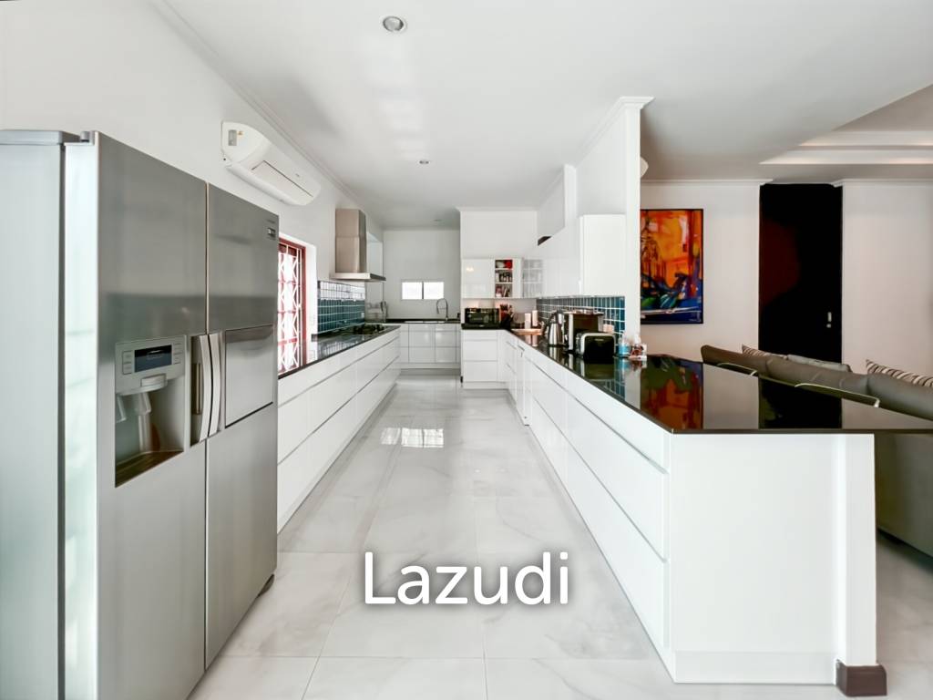 4 Bedroom Villa with Mountain View and Private Pool in Soi Hua Hin 94
