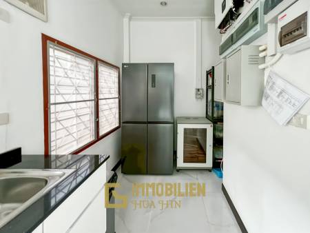 Soi Hua Hin 94: Pool Villa mit 4 Schlafzimmern und Bergblick