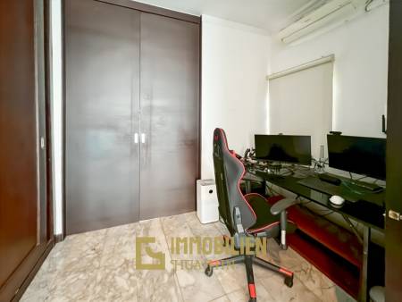 Soi Hua Hin 94: Pool Villa mit 4 Schlafzimmern und Bergblick