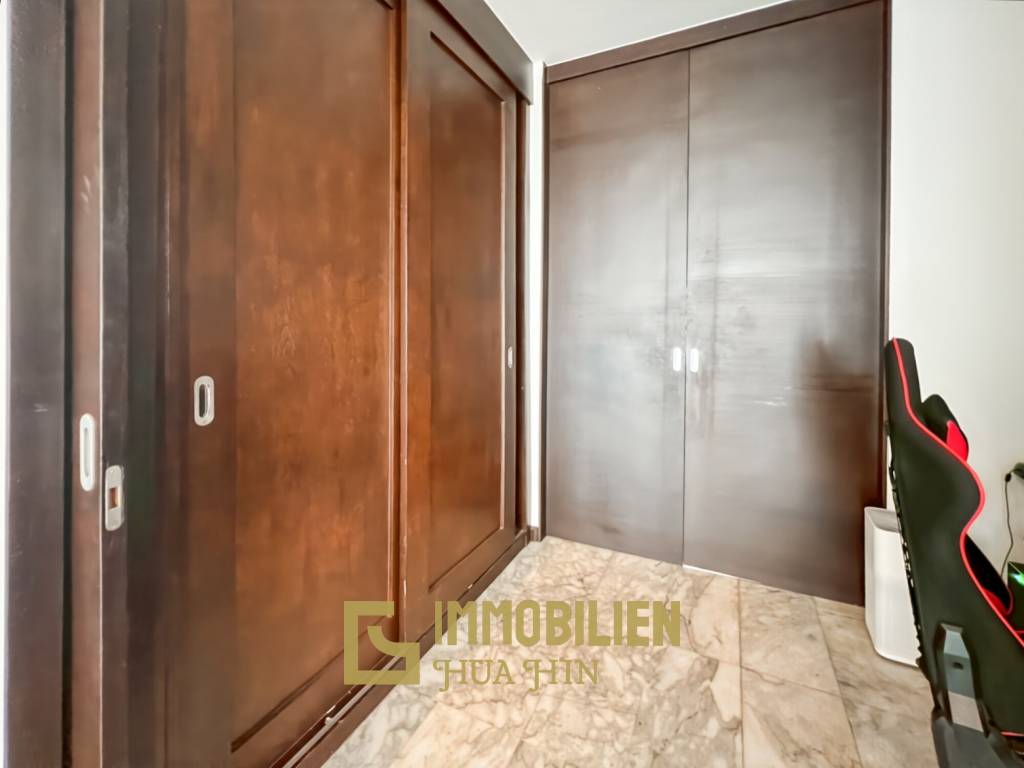 Soi Hua Hin 94: Pool Villa mit 4 Schlafzimmern und Bergblick