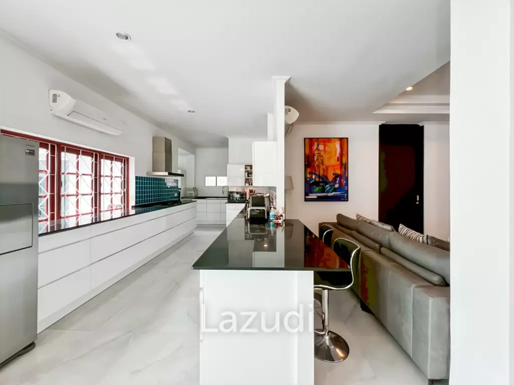 4 Bedroom Villa with Mountain View and Private Pool in Soi Hua Hin 94