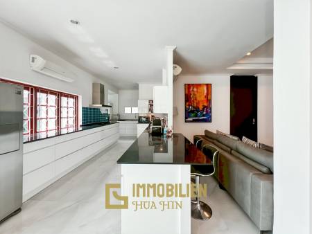 Soi Hua Hin 94: Pool Villa mit 4 Schlafzimmern und Bergblick