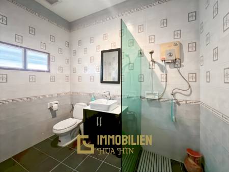 Soi Hua Hin 94: Pool Villa mit 4 Schlafzimmern und Bergblick