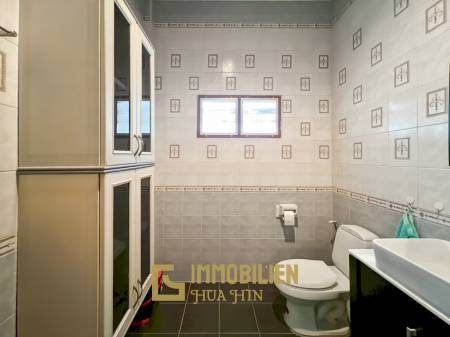 Soi Hua Hin 94: Pool Villa mit 4 Schlafzimmern und Bergblick